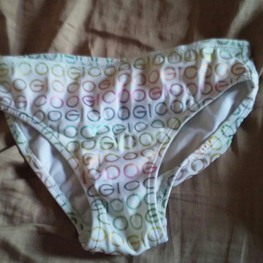 Coogi girls size 7 swim bottom.    Great condition